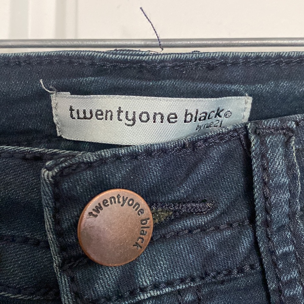Jeans! - Picture 3 of 5